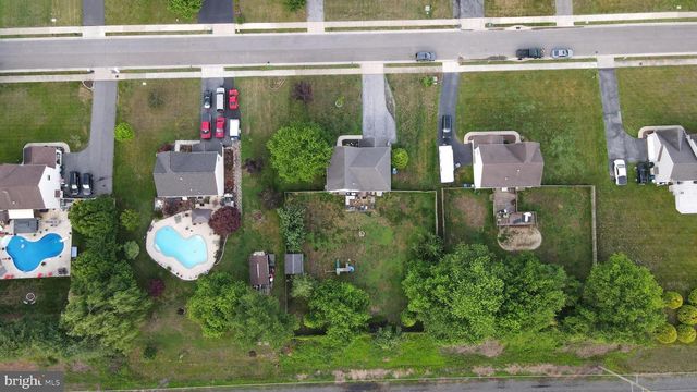 273 W DARBY CIR, Dover, DE 19904