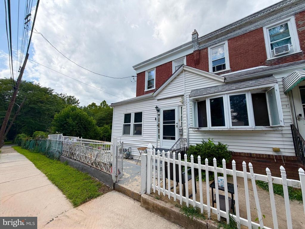 32 S 12TH ST, DARBY, PA 19023 — photo 5