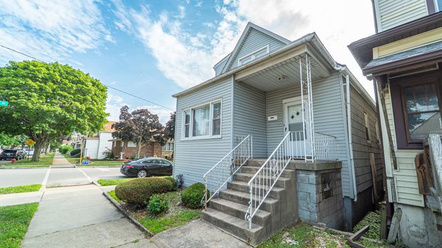 10401 S Avenue H, Chicago, IL 60617