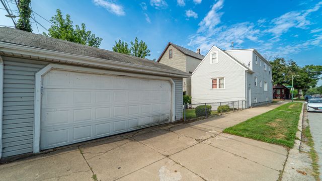 10401 S Avenue H, Chicago, IL 60617