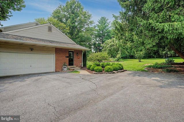 9 BRIDLESHIRE RD, Newark, DE 19711