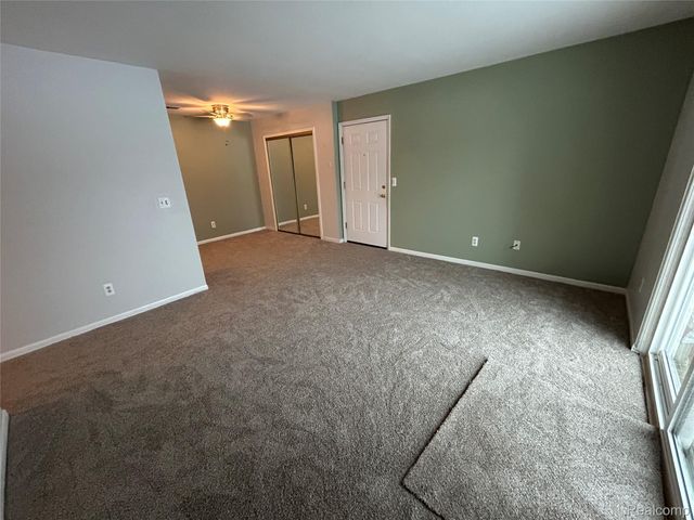 34650 Clarkson Drive W 43, Fraser, MI 48026