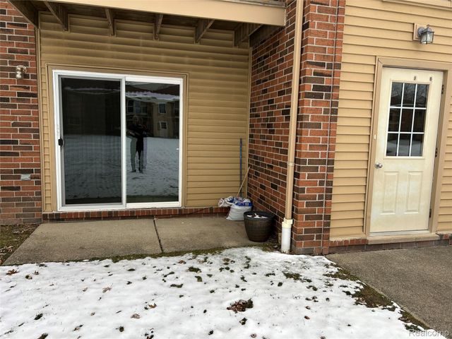 34650 Clarkson Drive W 43, Fraser, MI 48026