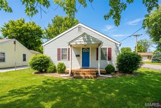 746 N Prairie Street, Bethalto, IL 62010