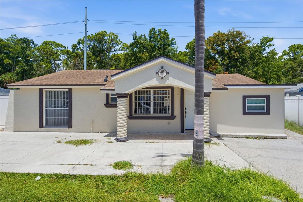 Image 23 of property listing at 10311 ORCHARD HILLS COURT, Tampa, FL 33615
