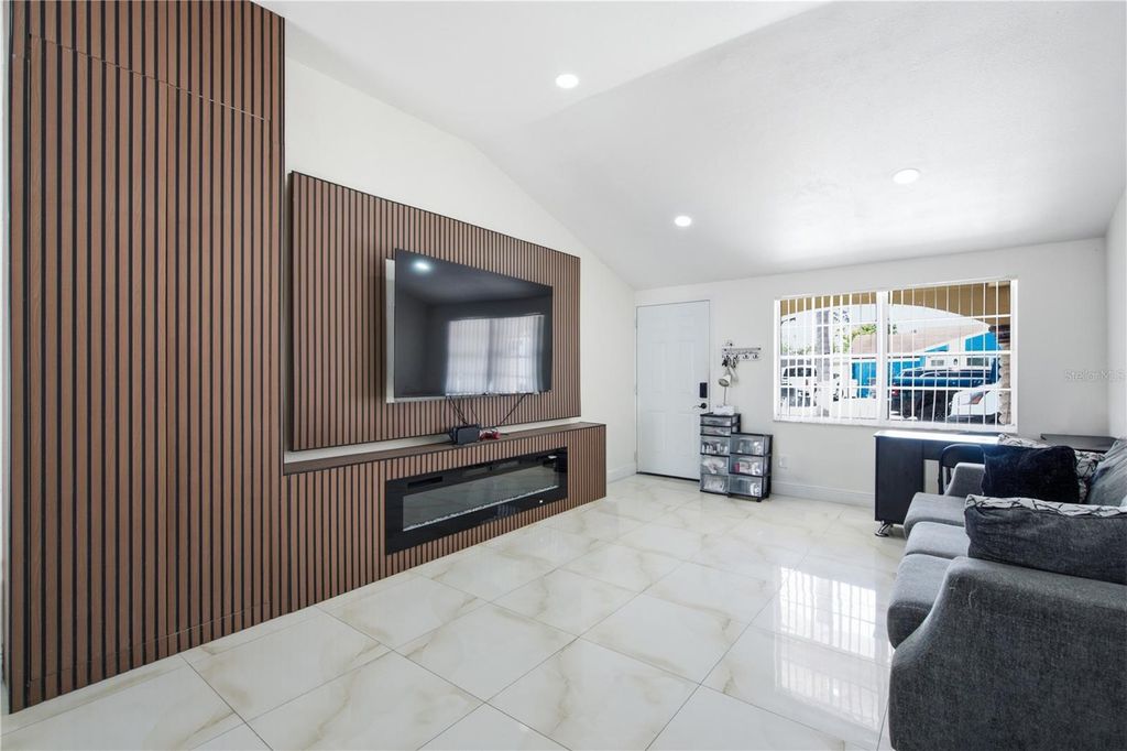 Image 45 of property listing at 10311 ORCHARD HILLS COURT, Tampa, FL 33615