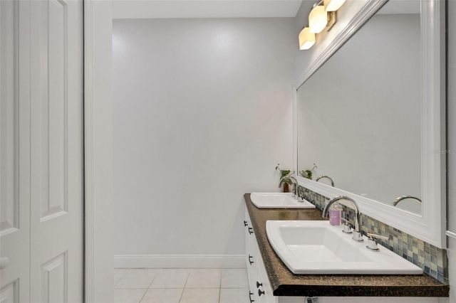 5018 W LANCASTER STREET, Tampa, FL 33616