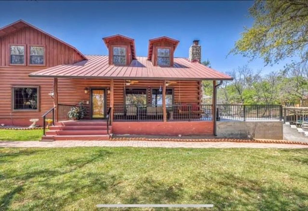 205 Pierce DR, Kingsland, TX 78639