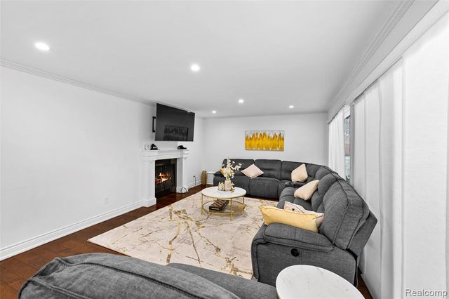 25051 Marshall Street, Dearborn, MI 48124