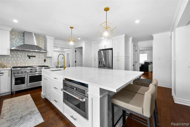 25051 Marshall Street, Dearborn, MI 48124