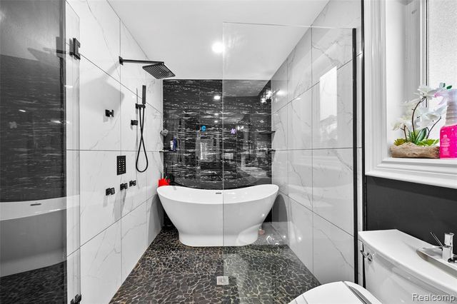 25051 Marshall Street, Dearborn, MI 48124