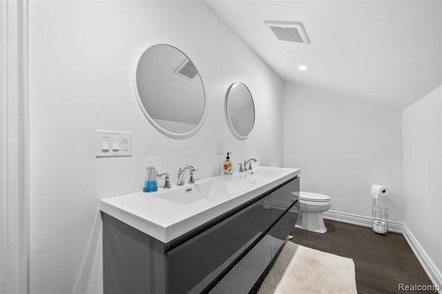 25051 Marshall Street, Dearborn, MI 48124