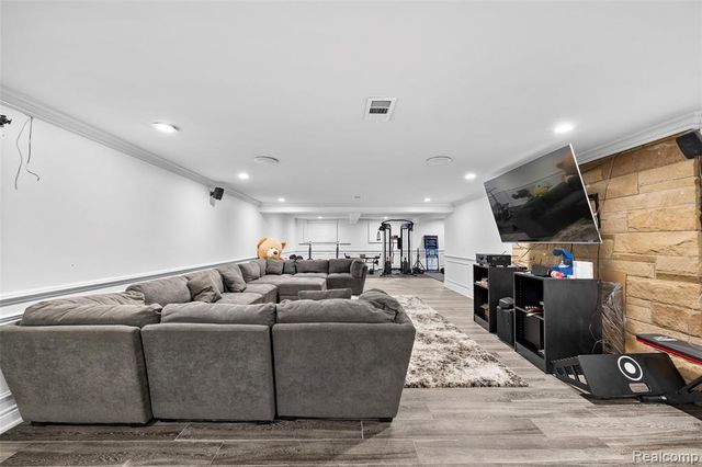 25051 Marshall Street, Dearborn, MI 48124