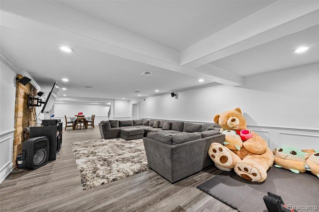 25051 Marshall Street, Dearborn, MI 48124