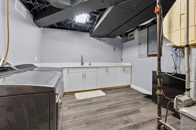 25051 Marshall Street, Dearborn, MI 48124