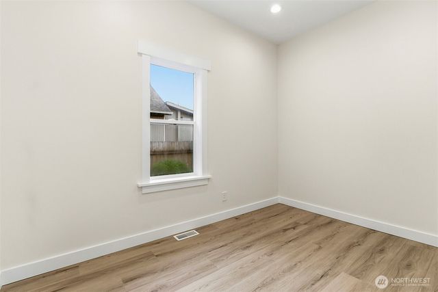 26824 SE Ravensdale Way, Ravensdale, WA 98051