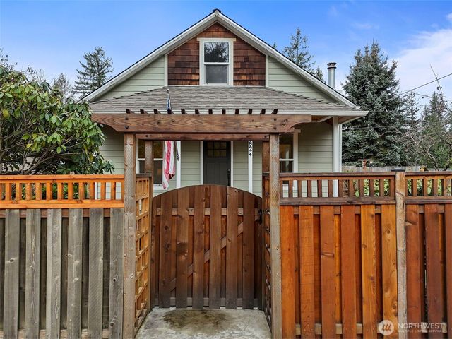 26824 SE Ravensdale Way, Ravensdale, WA 98051