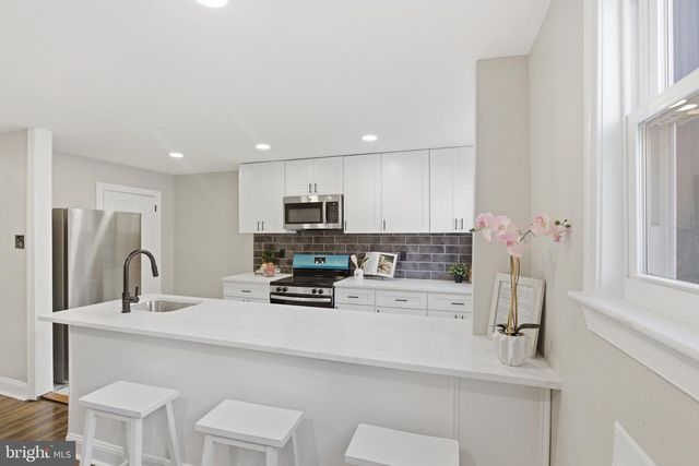 236 HAMPDEN RD, Upper Darby, PA 19082
