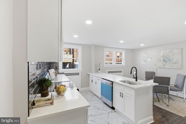 236 HAMPDEN RD, Upper Darby, PA 19082