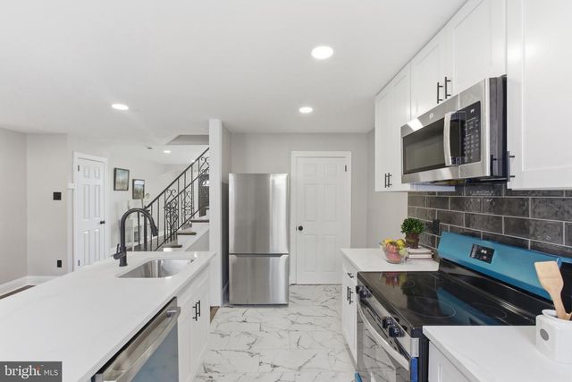 236 HAMPDEN RD, Upper Darby, PA 19082