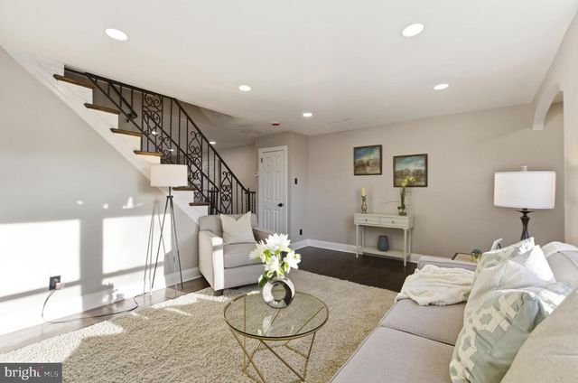 236 HAMPDEN RD, Upper Darby, PA 19082
