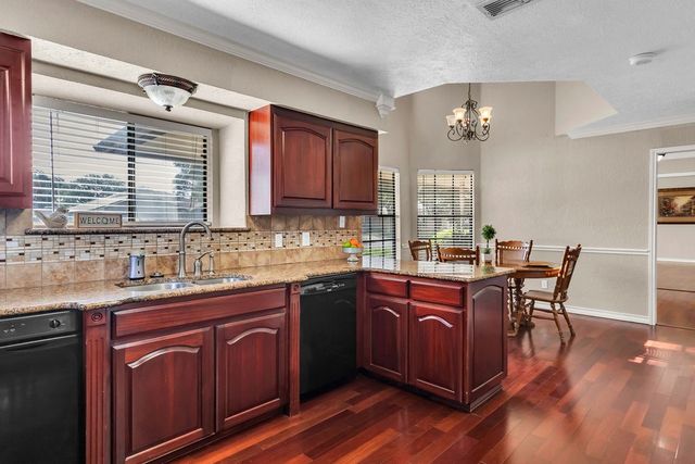 4313 Catfish Dr, Corpus Christi, TX 78410