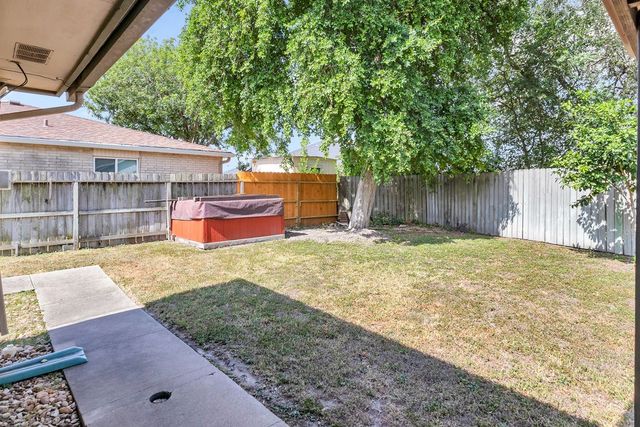4313 Catfish Dr, Corpus Christi, TX 78410