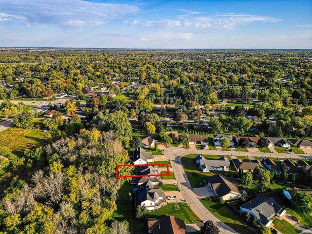 2615 N MILLBROOK ROAD, Appleton, WI 54914