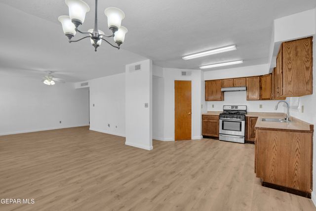 3452 TASCOSA Street, El Paso, TX 79936