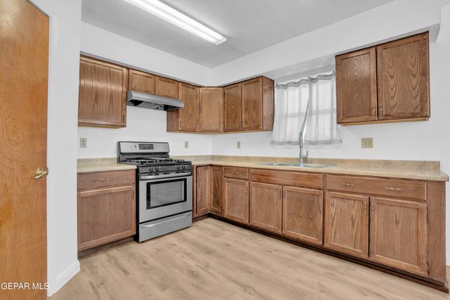 3452 TASCOSA Street, El Paso, TX 79936