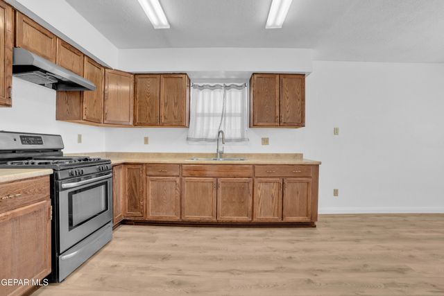 3452 TASCOSA Street, El Paso, TX 79936