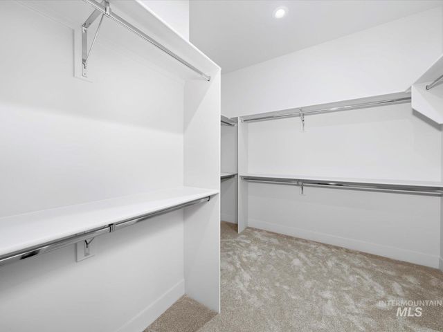 6900 Saddle Bred Way, Star, ID 83669