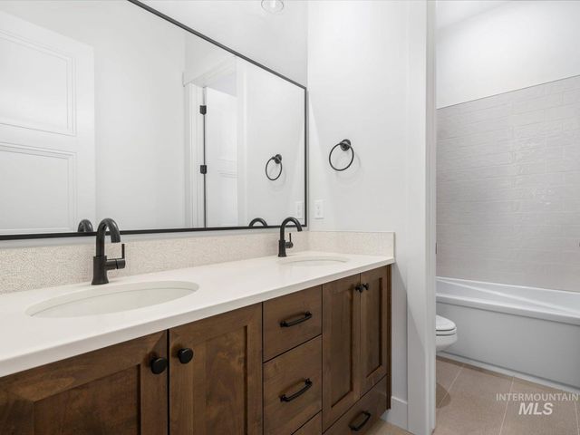 6900 Saddle Bred Way, Star, ID 83669