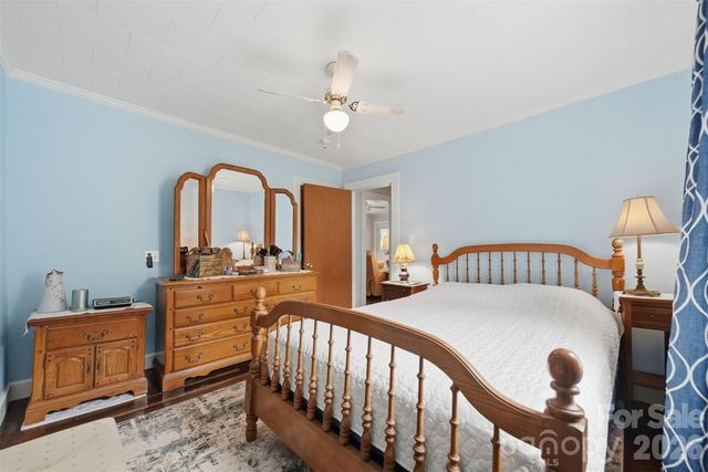 431 W 20th Street, Newton, NC 28658