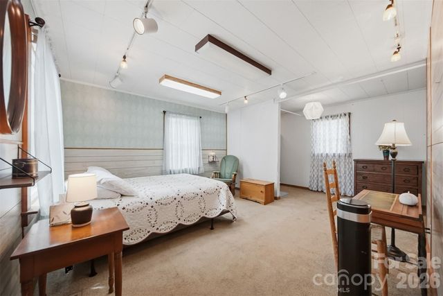 431 W 20th Street, Newton, NC 28658