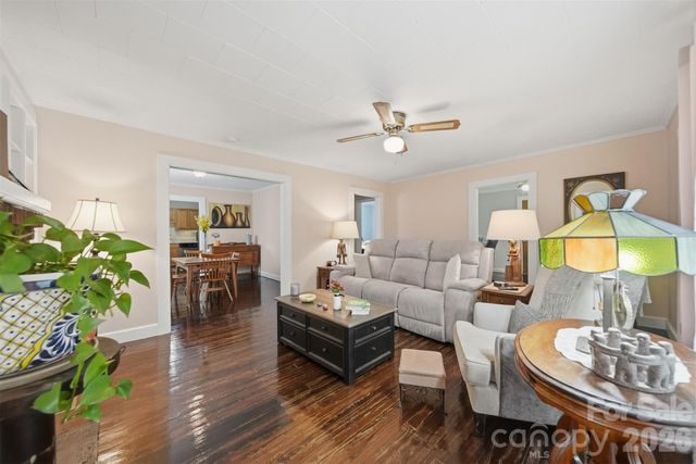 431 W 20th Street, Newton, NC 28658