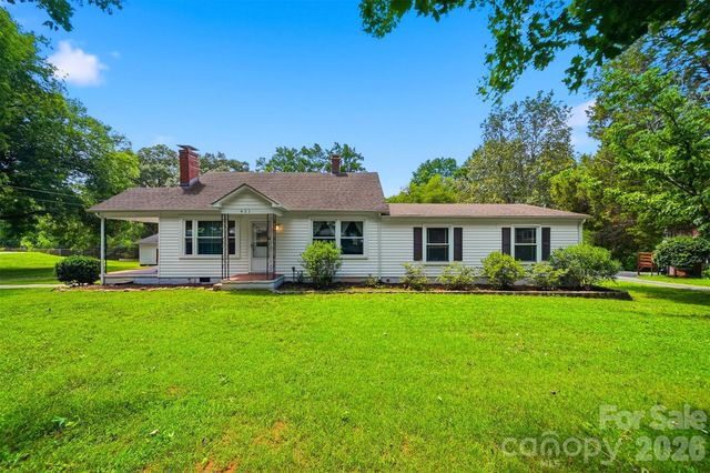 431 W 20th Street, Newton, NC 28658