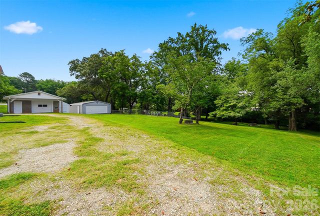 431 W 20th Street, Newton, NC 28658
