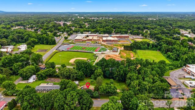 431 W 20th Street, Newton, NC 28658