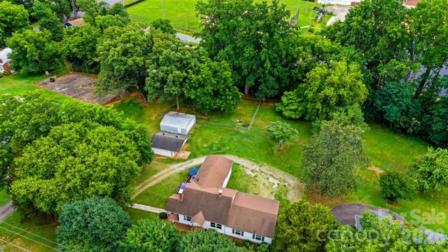 431 W 20th Street, Newton, NC 28658