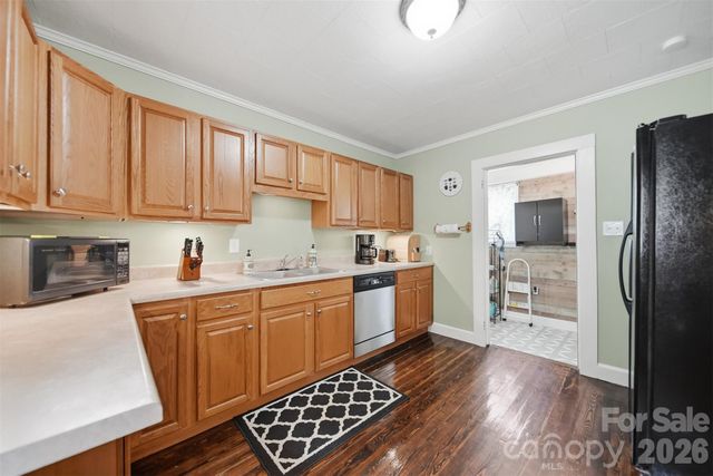 431 W 20th Street, Newton, NC 28658