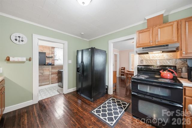 431 W 20th Street, Newton, NC 28658