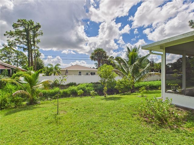1066 Laconia Street, Sebastian, FL 32958