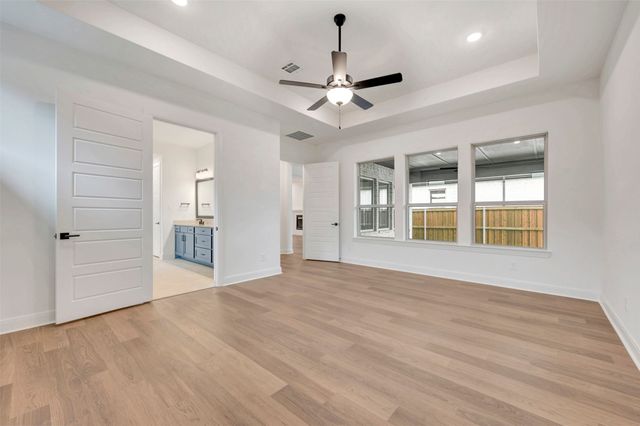 2086 Spotted Fawn Drive, Arlington, TX 76005