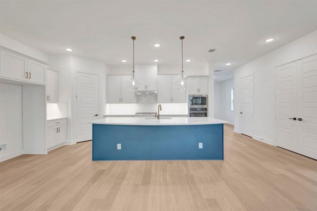 2086 Spotted Fawn Drive, Arlington, TX 76005