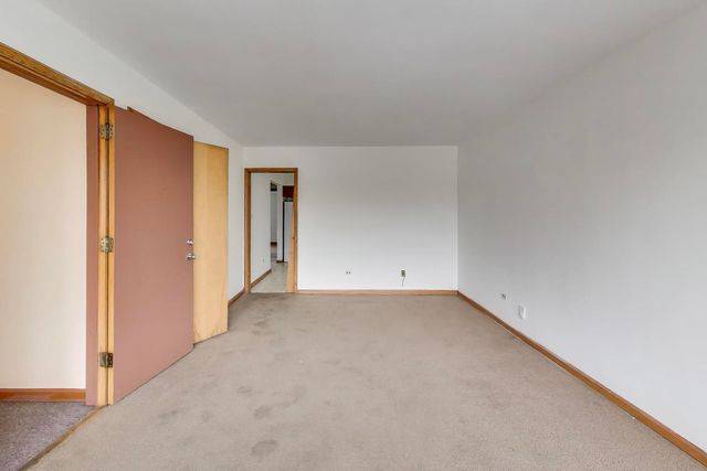 1833 Oak Park Avenue, Berwyn, IL 60402