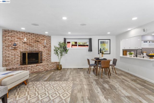 16683 Kildare Rd, Castro Valley, CA 94578