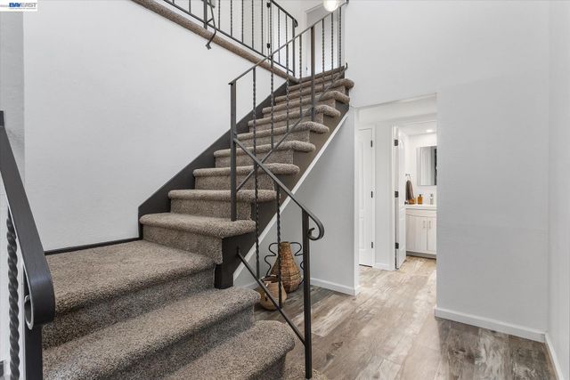 16683 Kildare Rd, Castro Valley, CA 94578