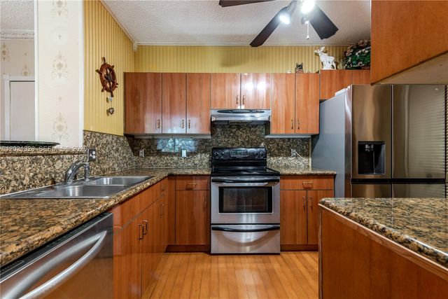 19601 E Country Club Dr 7102, Aventura, FL 33180