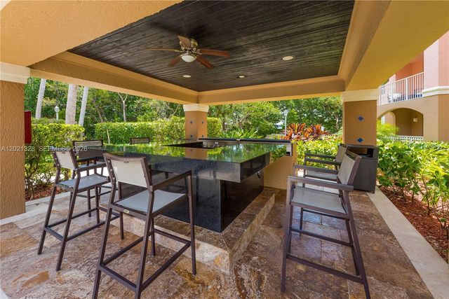 19601 E Country Club Dr 7102, Aventura, FL 33180